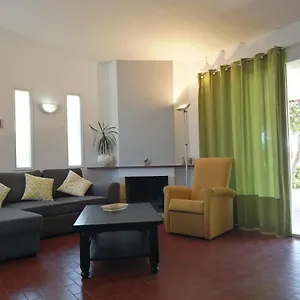 https://oura-parque-villa.hotelaalgarve.com